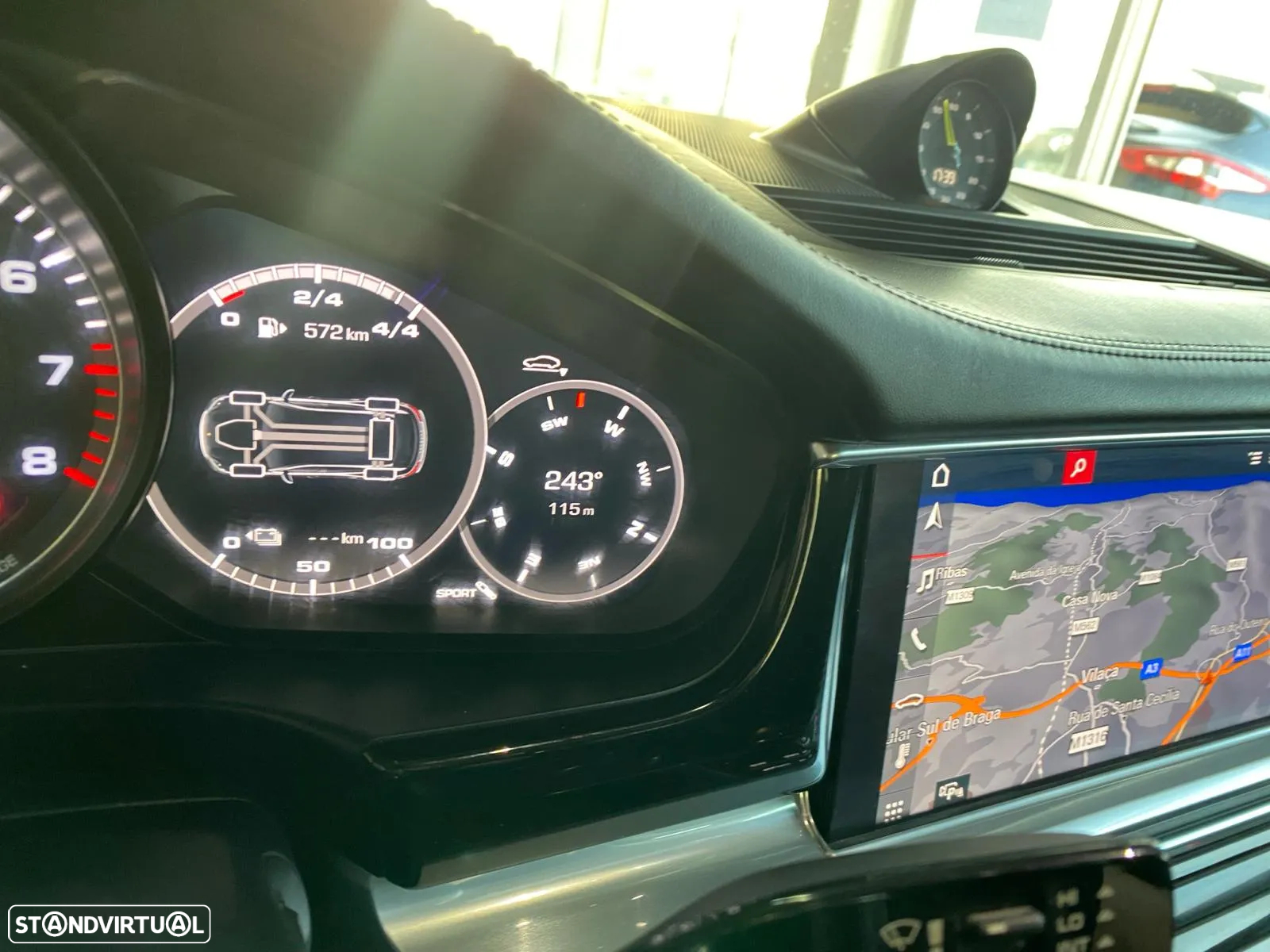 Porsche Panamera 4 E-Hybrid 10 Years Edition - 12