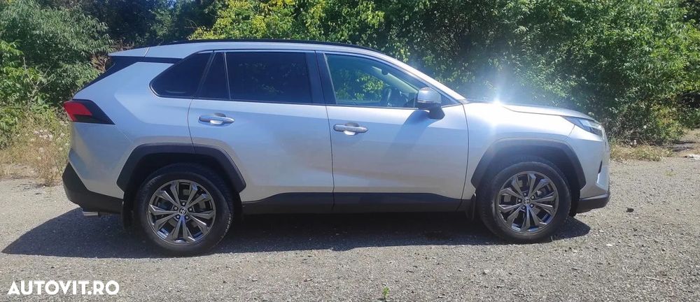 Toyota RAV4 - 2
