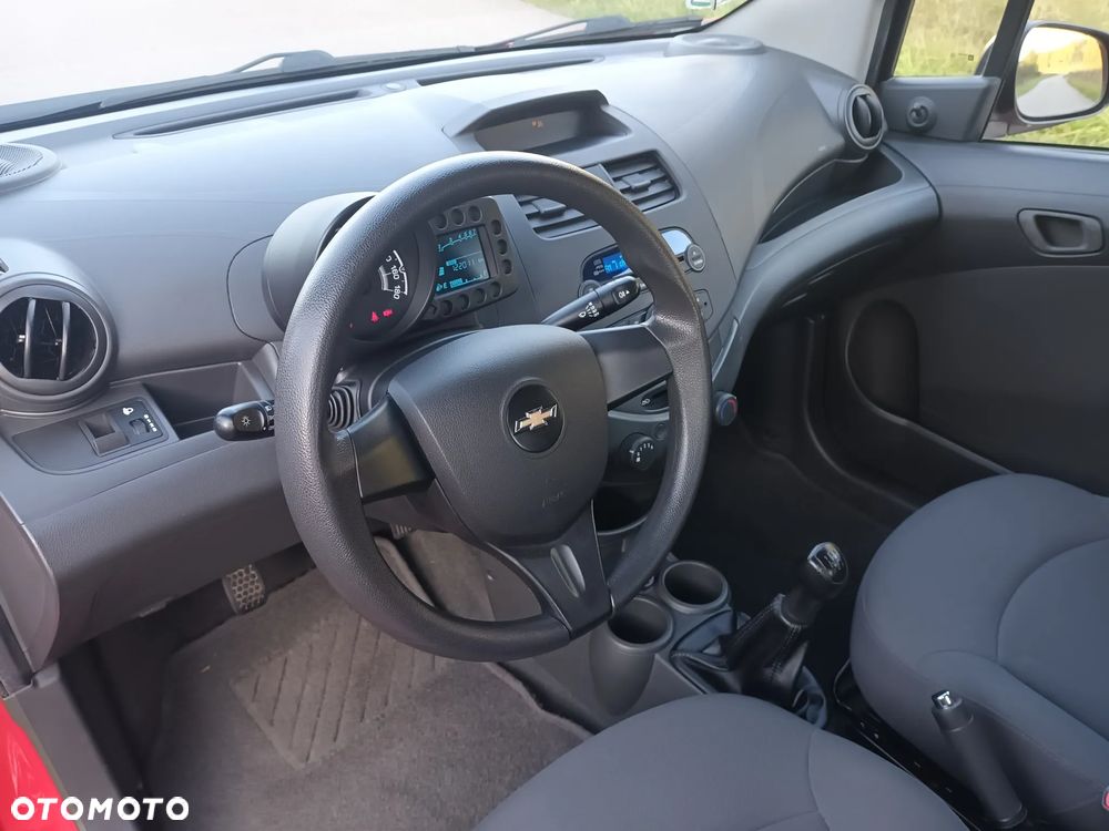 Chevrolet Spark 1.0 Base+ - 24