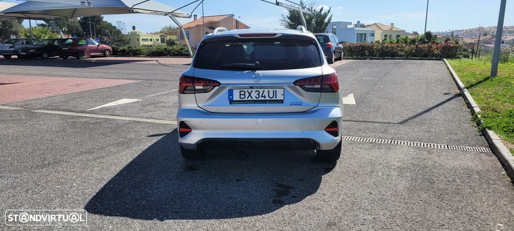 MG MG5 5 Standard Luxury - 3