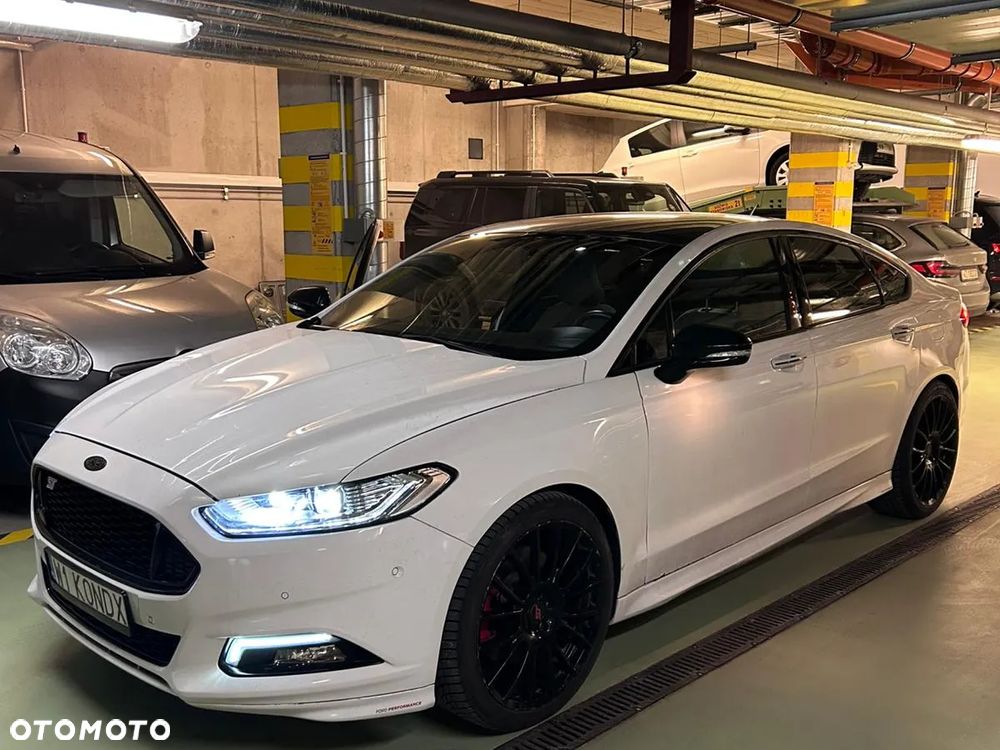 Ford Fusion - 1