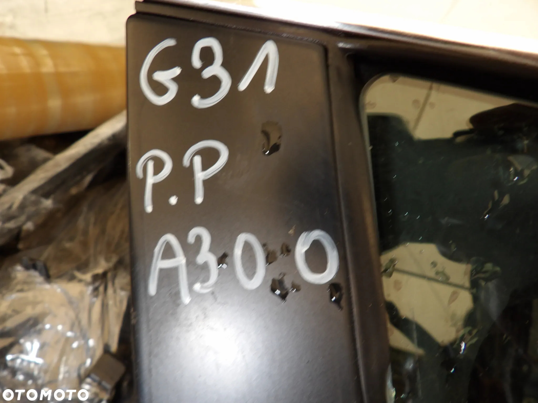 BMW - G31 - KOLOR A300 - DRZWI PRAWY PRZÓD - 2