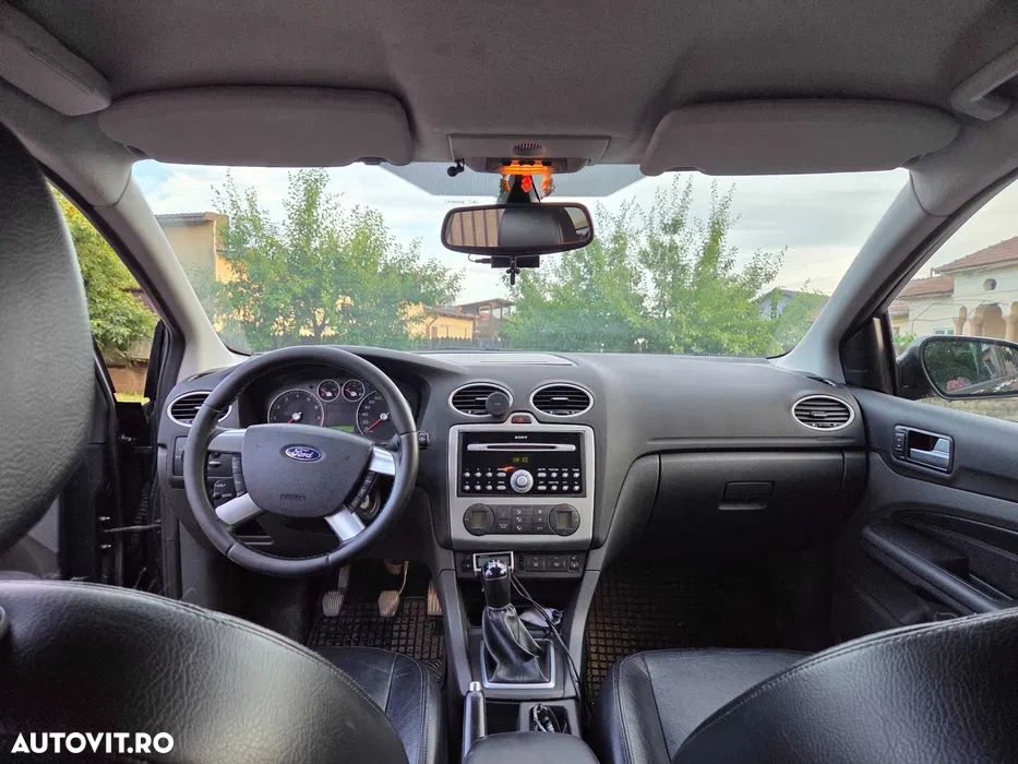 Ford Focus 1.6 TI-VCT Sport - 16