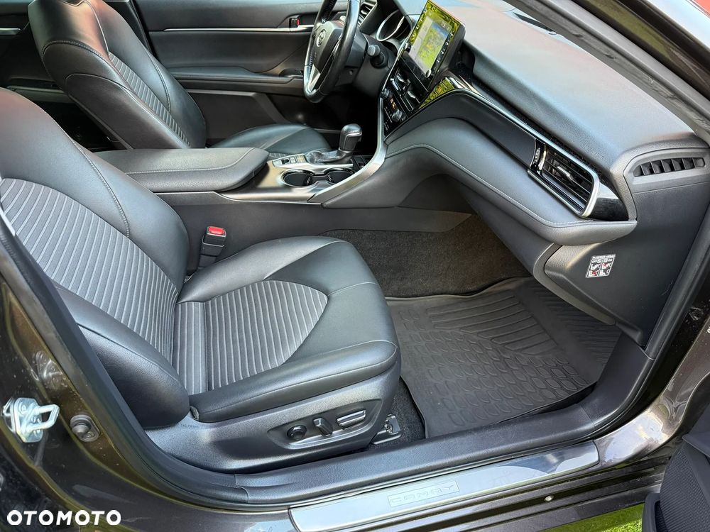 Toyota Camry 2.5 Hybrid Prestige CVT - 15