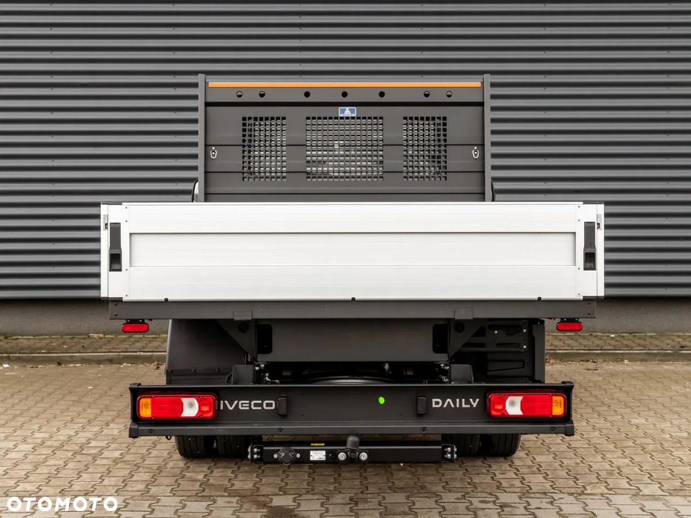 Iveco Daily 35C18HD doka ze skrzynią fabryczną - 9