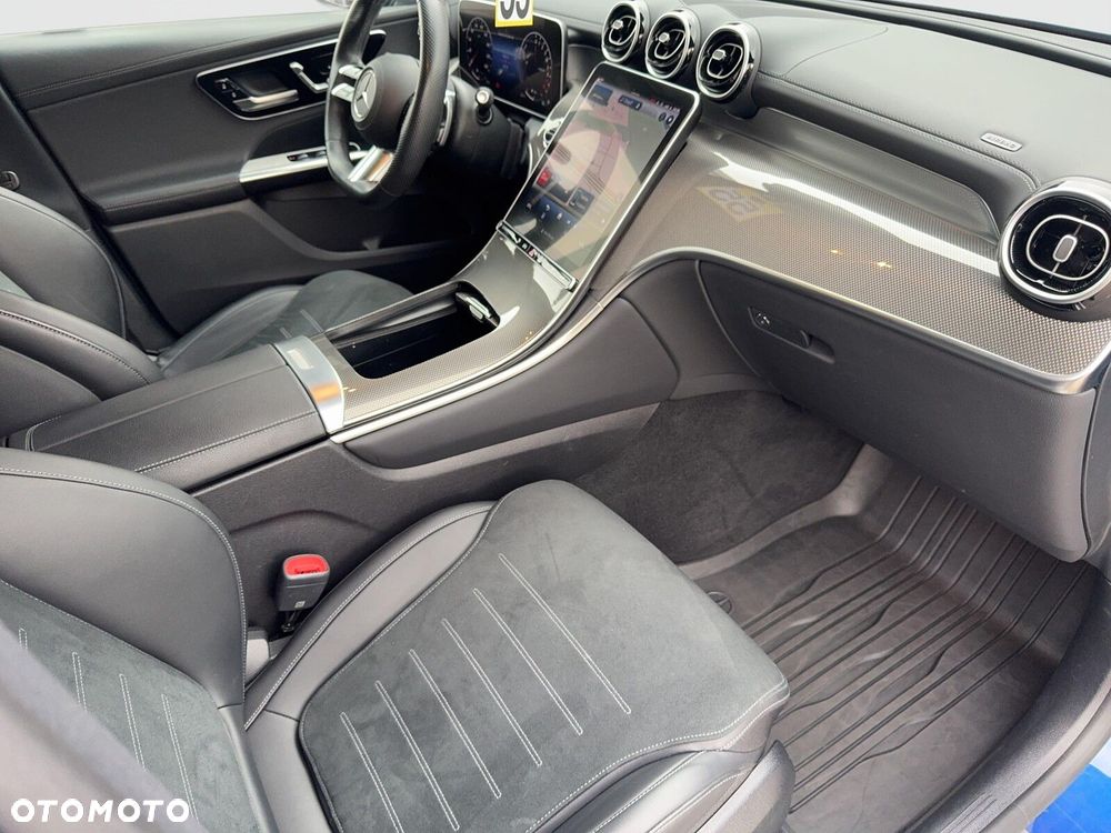 Mercedes-Benz GLC - 21