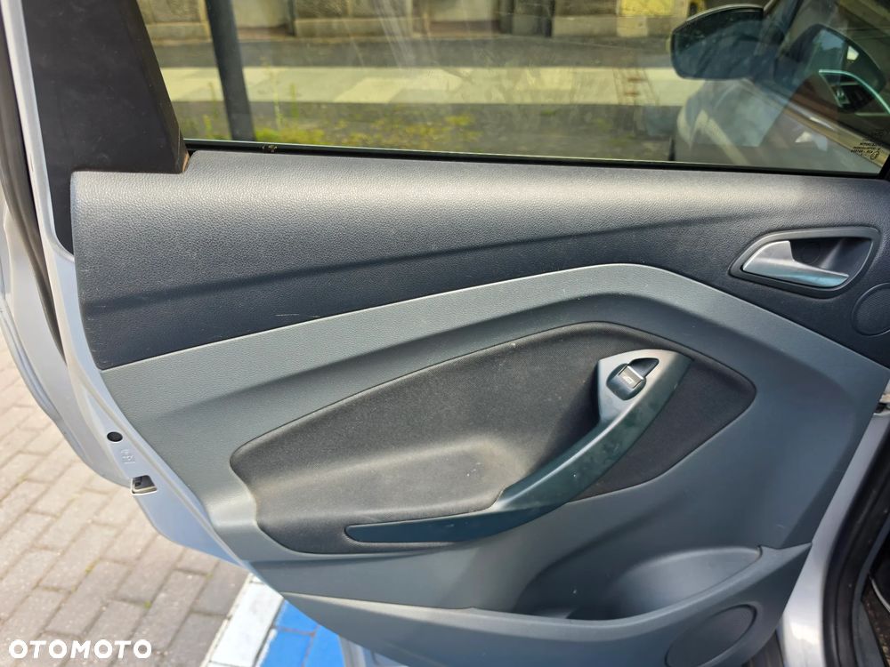 Ford C-MAX 2.0 TDCi Titanium MPS6 - 17