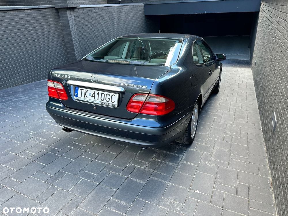 Mercedes-Benz CLK - 8