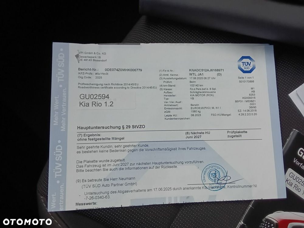 Kia Rio - 38