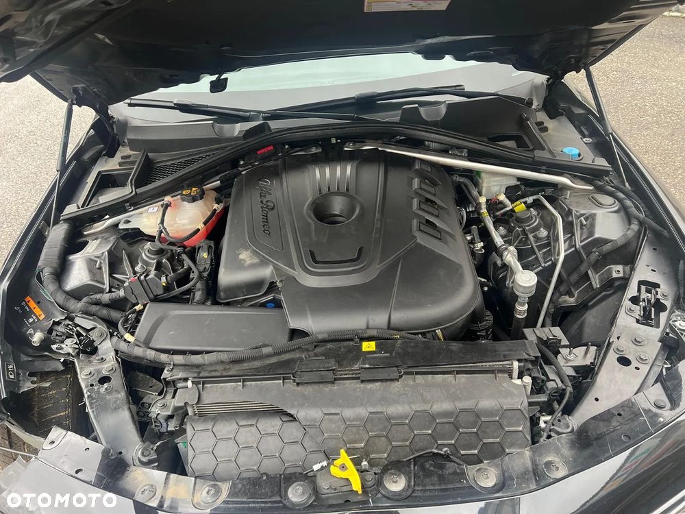 Alfa Romeo Giulia 2.2 D Turbo Super - 5