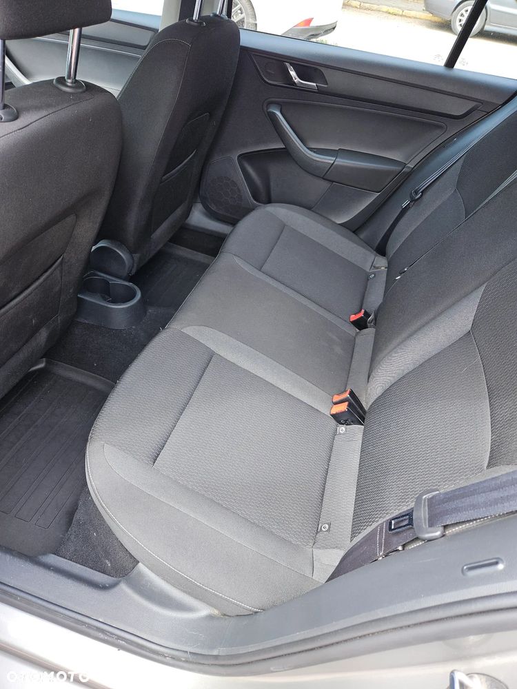Skoda RAPID 1.2 TSI Ambition - 5