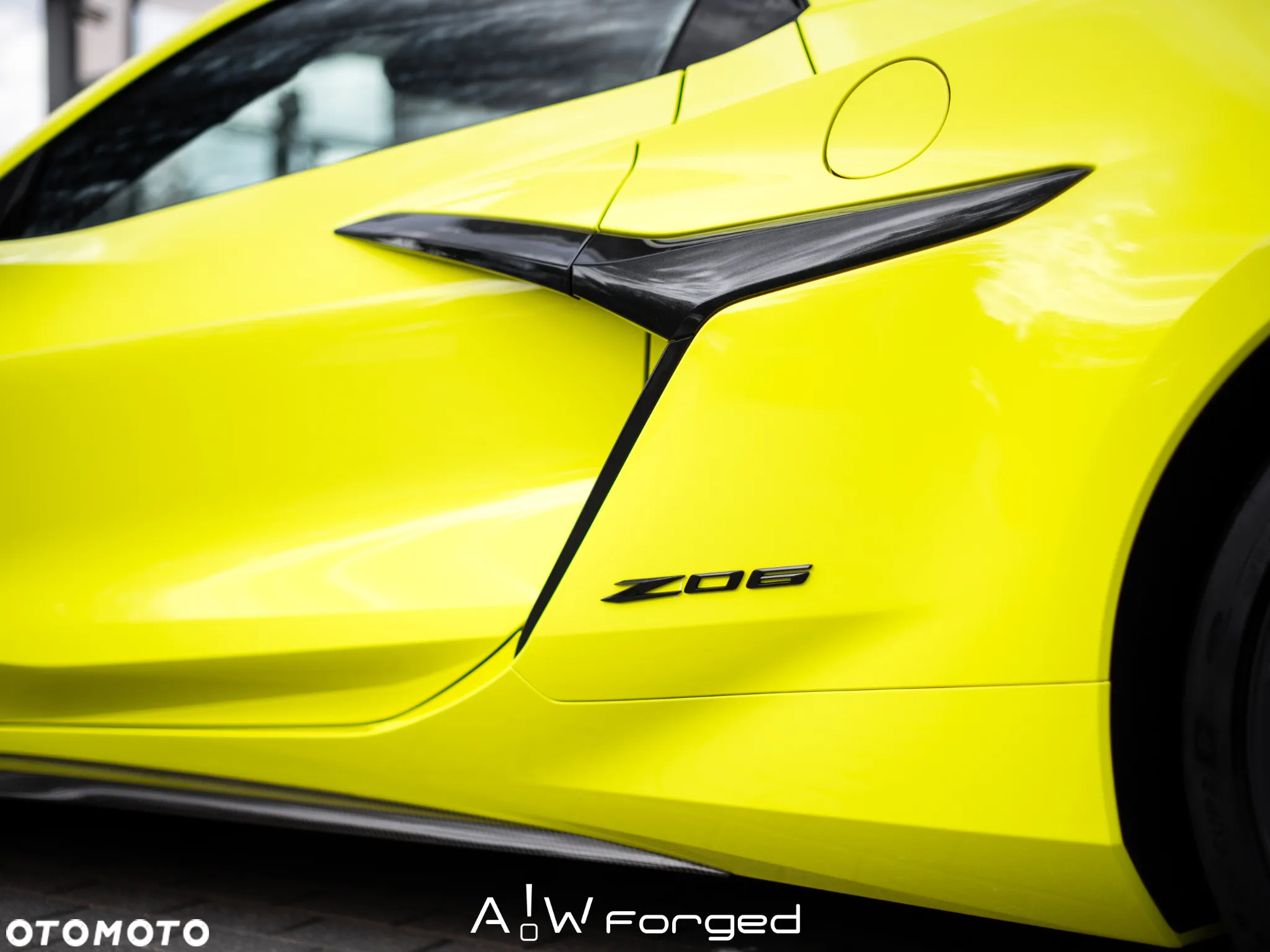 Chevrolet Corvette - 16