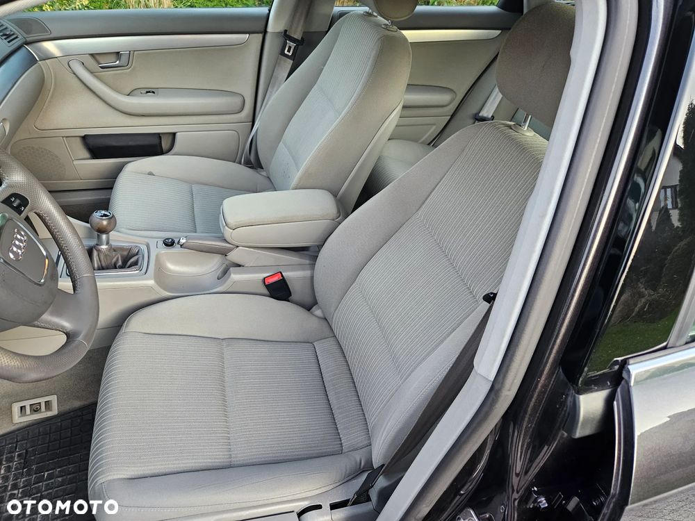 Audi A4 Avant 2.0 TDI - 8