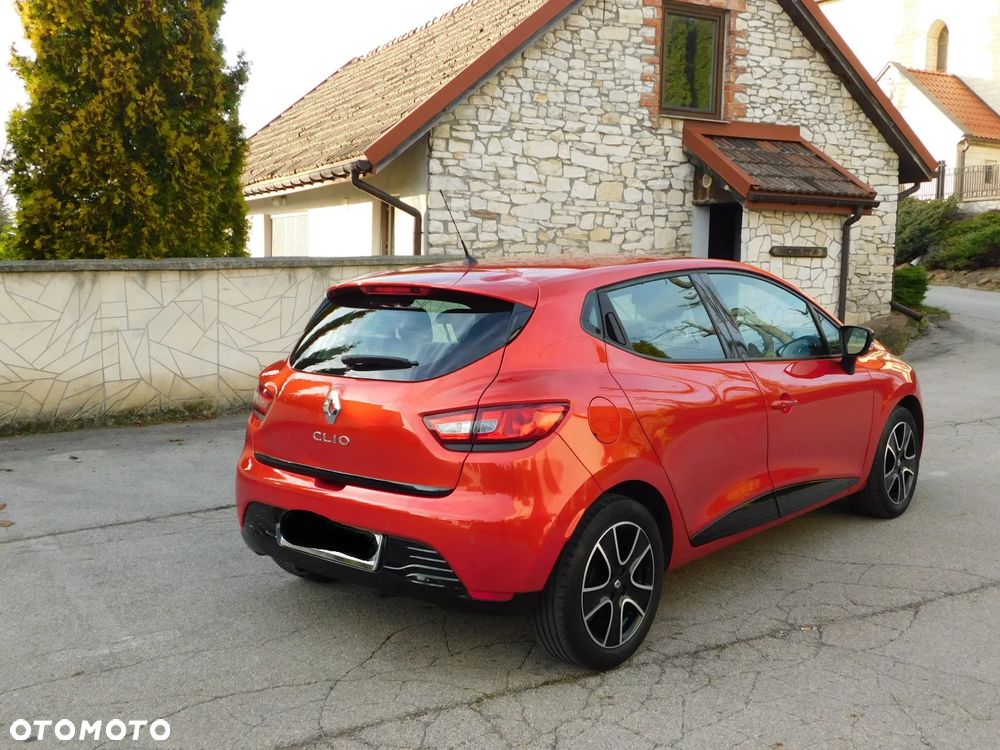 Renault Clio 1.2 16V 75 LIMITED - 6