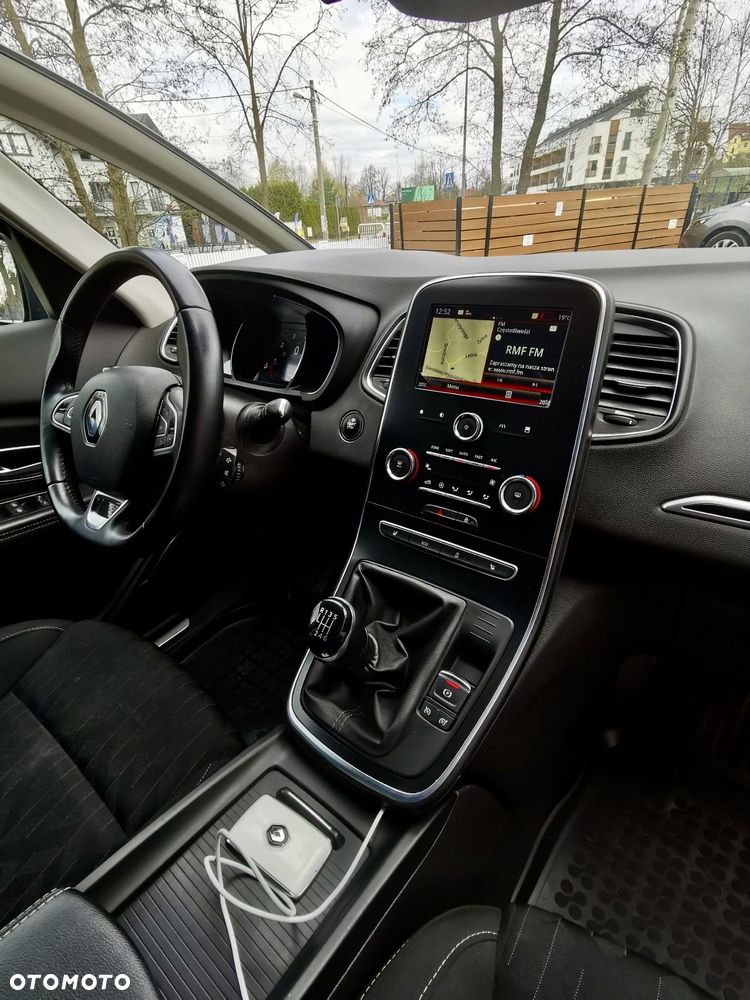 Renault Scenic ENERGY TCe 140 LIMITED - 12