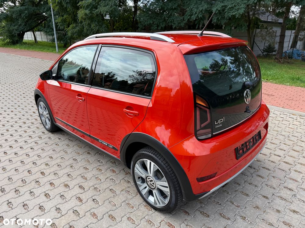 Volkswagen up! cross - 3