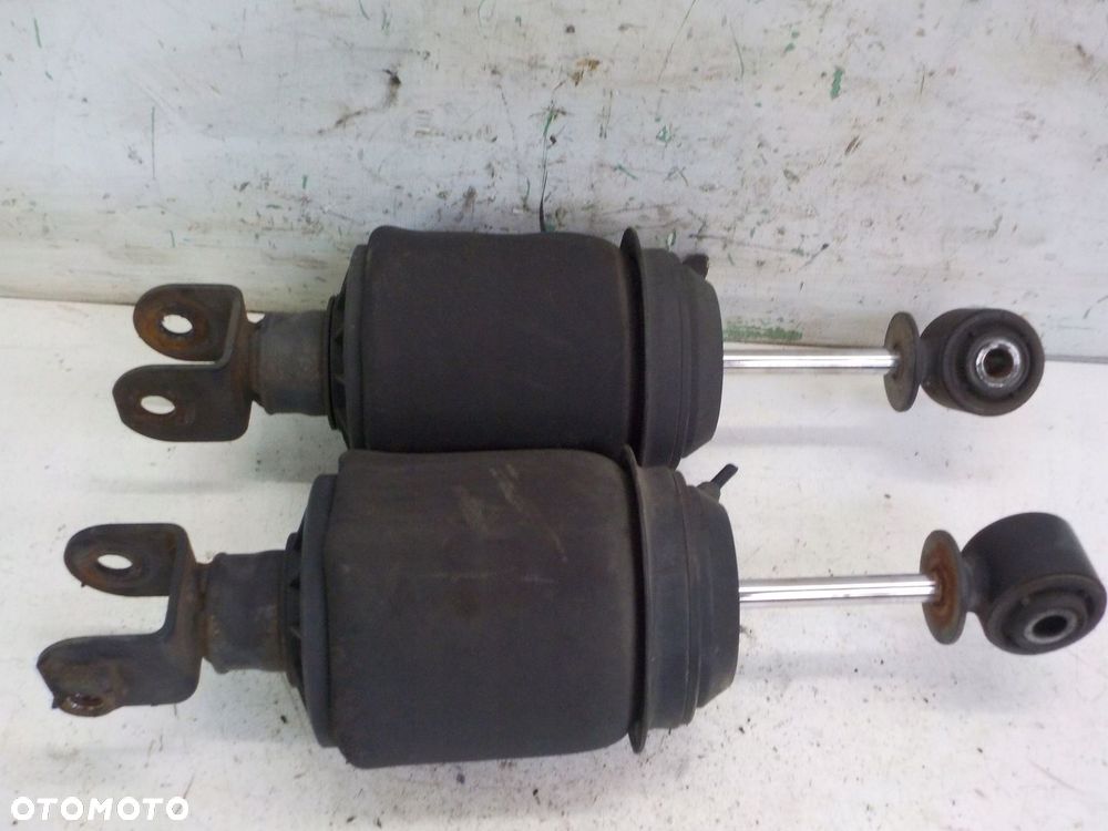 SCANIA PODUSZKA KABINY TYŁ - 1