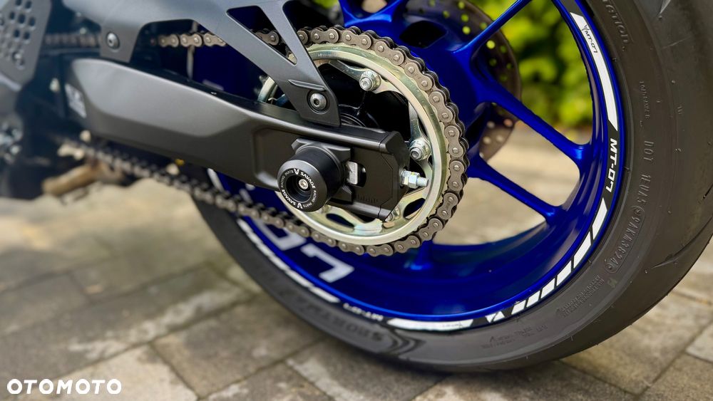 Yamaha MT - 13