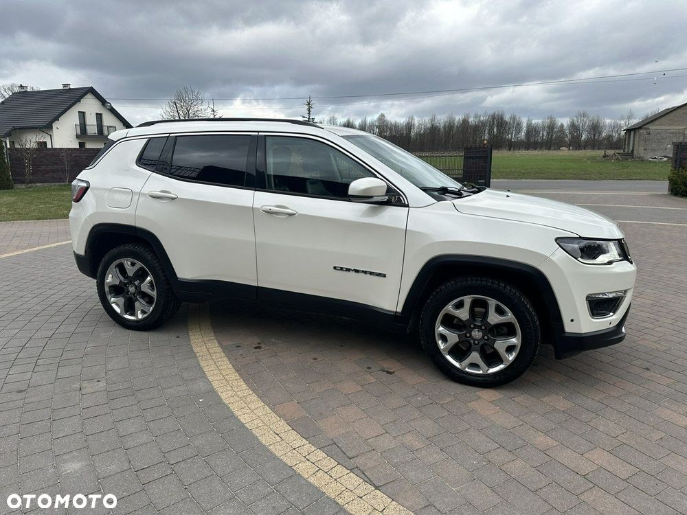 Jeep Compass - 12
