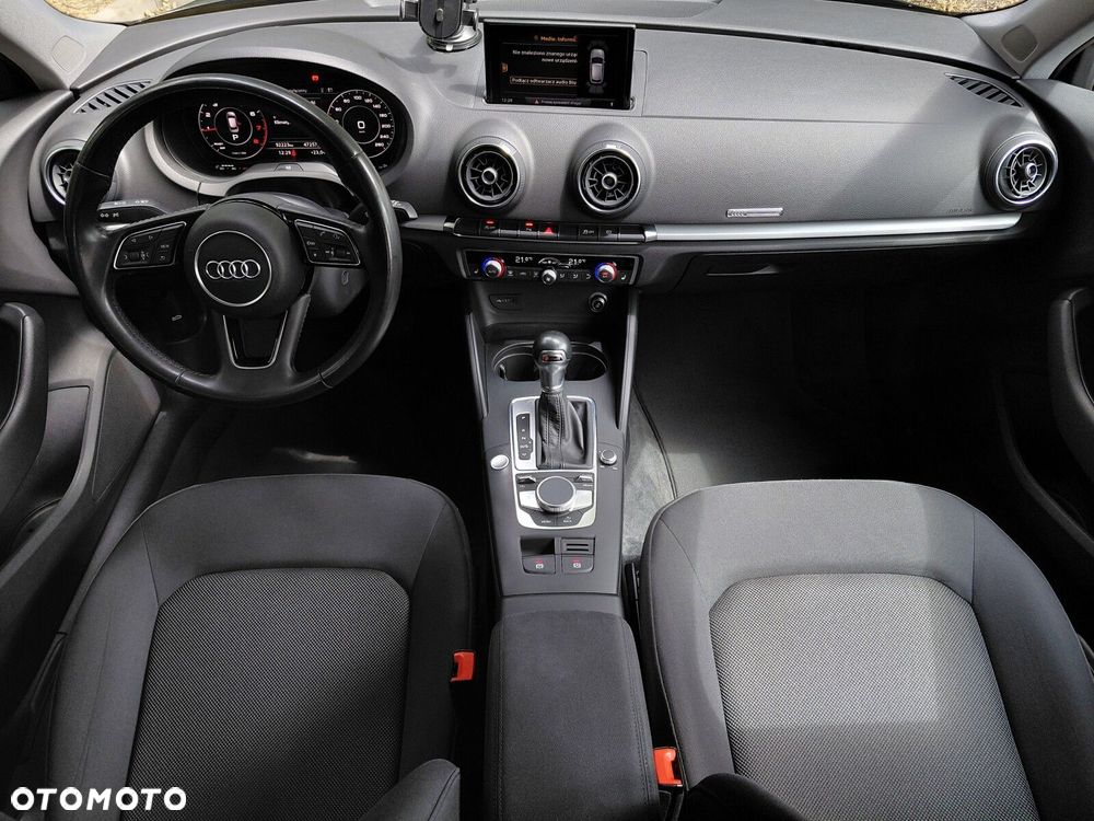 Audi A3 Sportback - 12