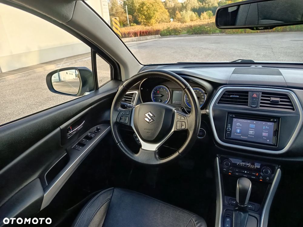 Suzuki SX4 S-Cross 1.6 VVT CVT 4x4 Comfort - 16