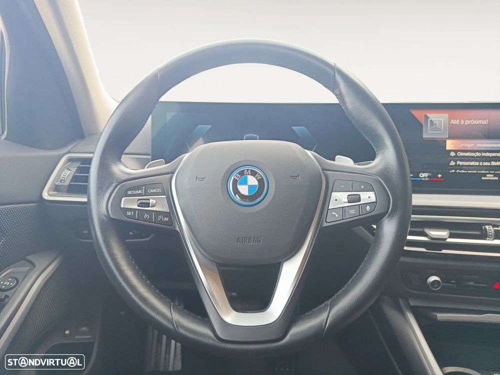 BMW 320 e Auto - 12