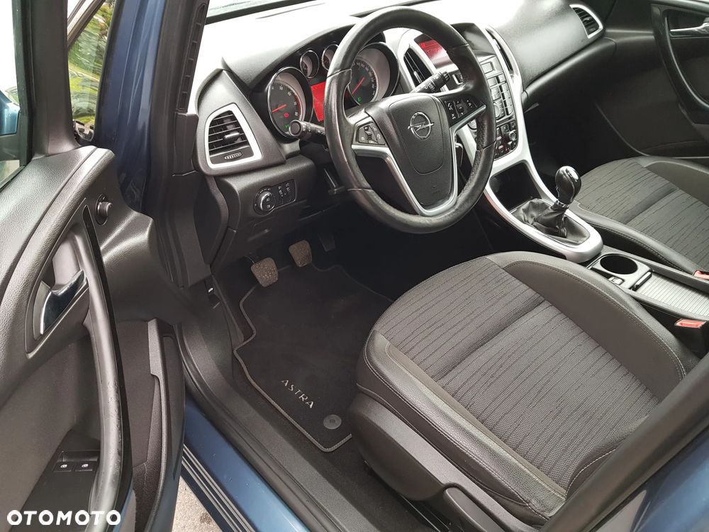 Opel Astra 1.4 Turbo Exklusiv - 20