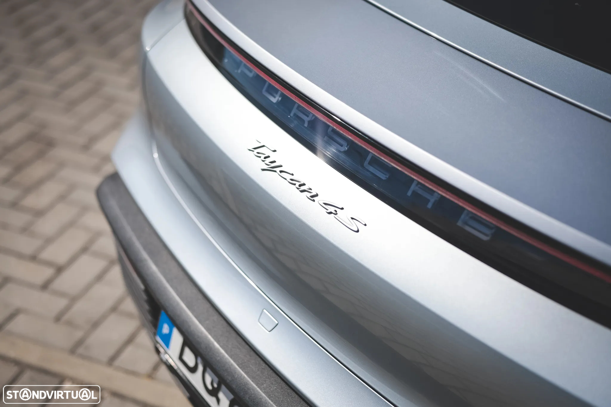 Porsche Taycan 4S - 28