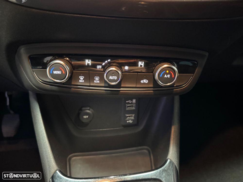 Opel Crossland X 1.2 T Innovation - 54