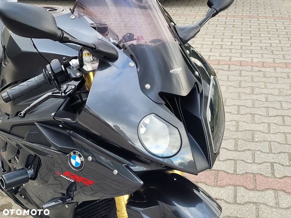 BMW S - 26