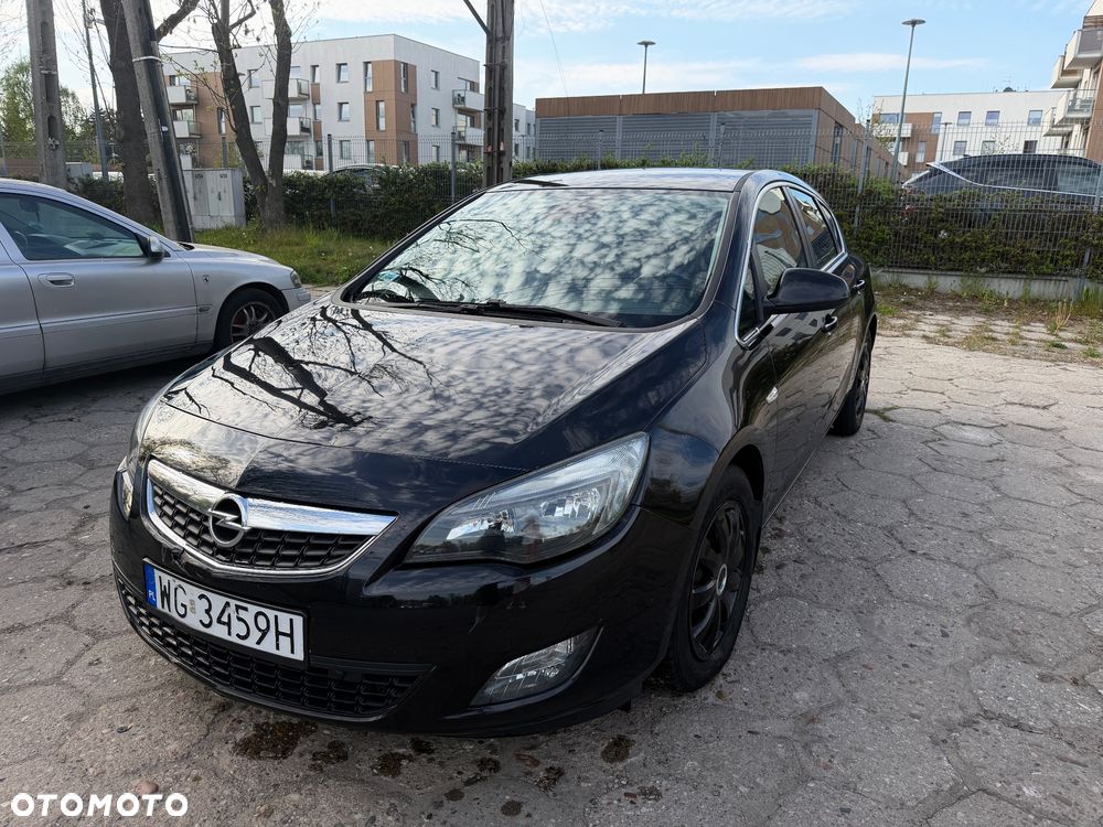 Opel Astra 1.6 Turbo - 2