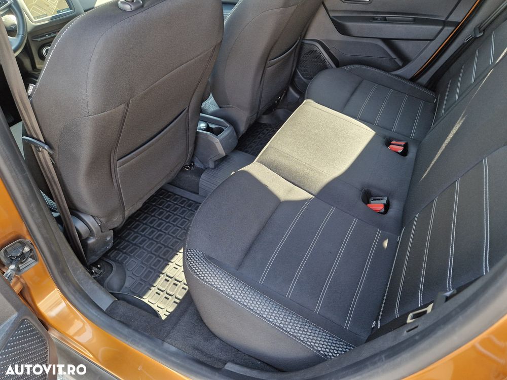 Dacia Duster TCe 150 GPF SL Orange - 21