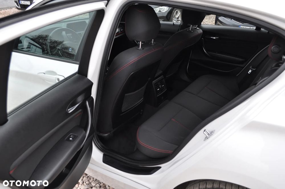 BMW Seria 1 118i - 17