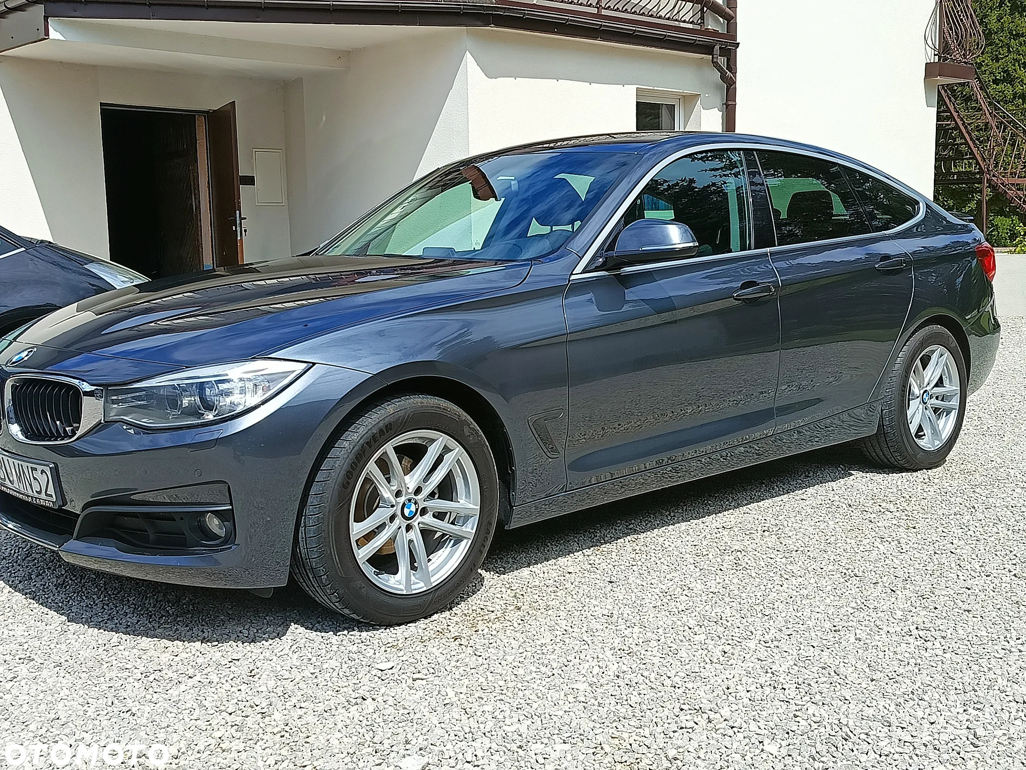 BMW 3GT 318d - 12