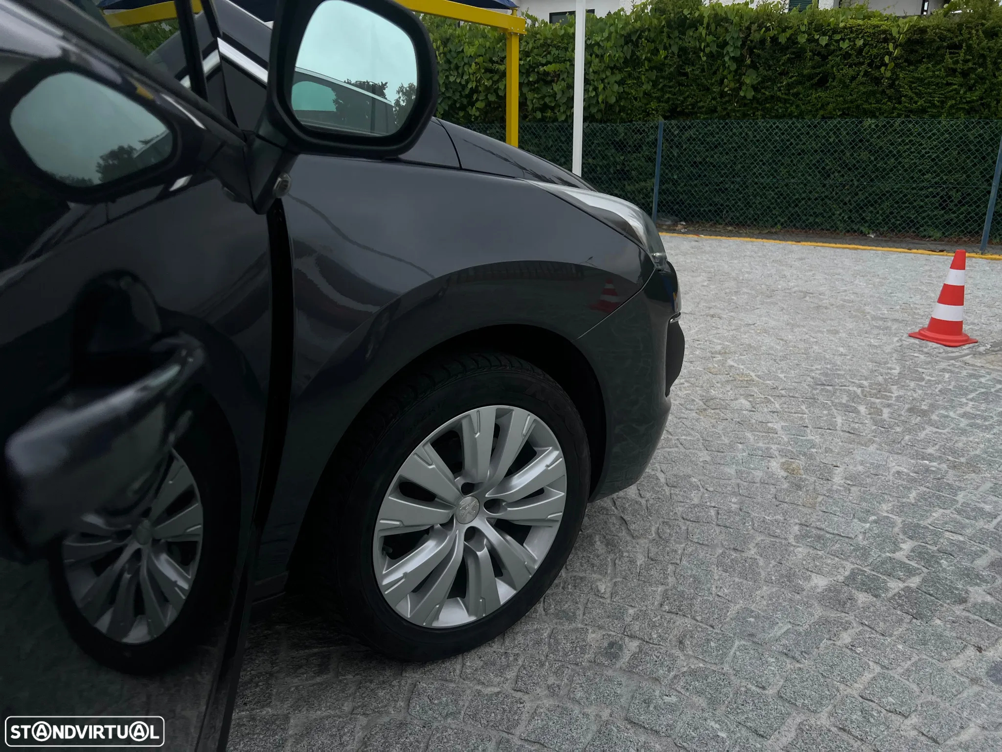 Peugeot 3008 1.6 HDi Allure - 11