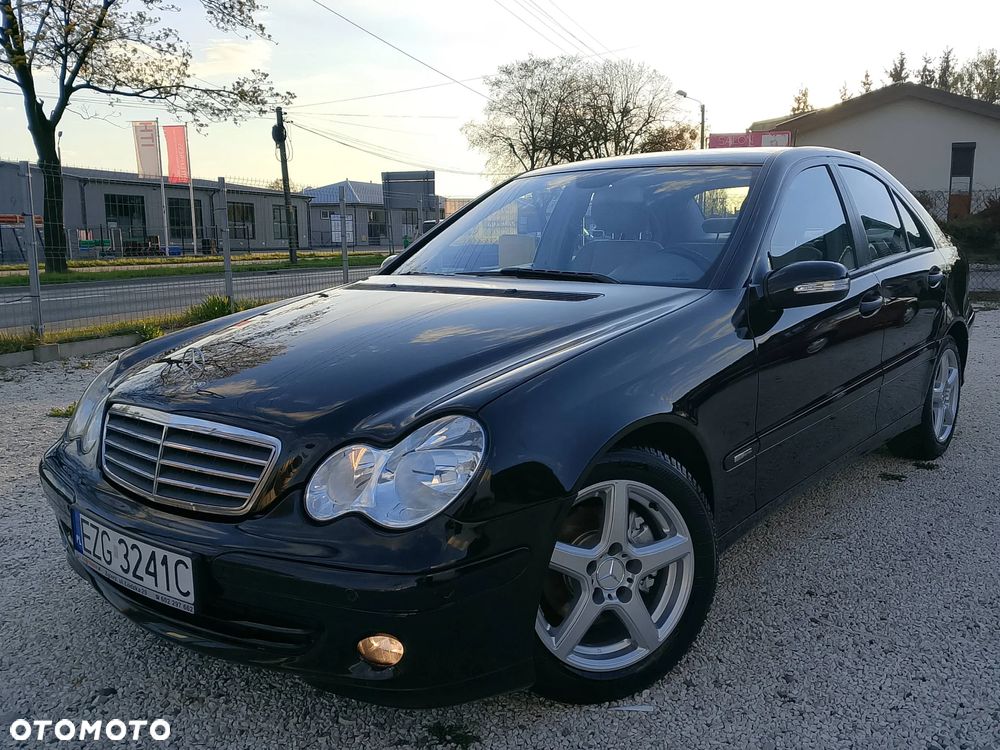 Mercedes-Benz Klasa C 220 T CDI Classic - 1