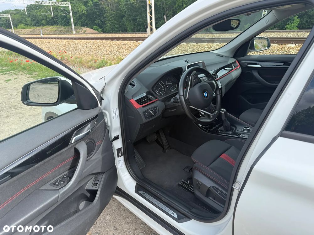 BMW X1 xDrive18d Sport Line - 8