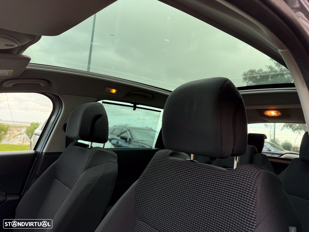 Peugeot 5008 1.6 E-HDi 7L Allure 2-Tronic J17 - 8