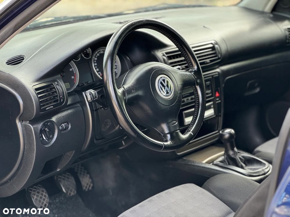 Volkswagen Passat 2.0 GL - 22