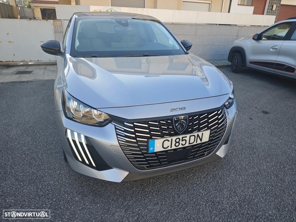 Peugeot e-208 Allure - 4