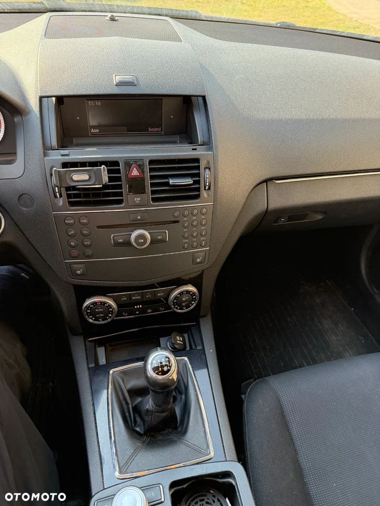 Mercedes-Benz Klasa C 180 Kompressor - 17