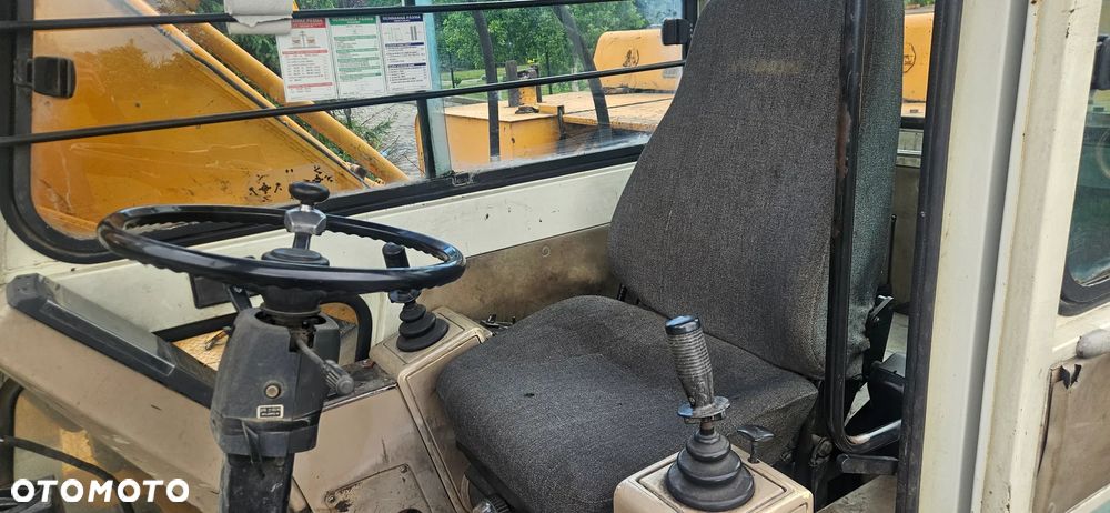 Hyundai ROBEX 200W-2 - 7