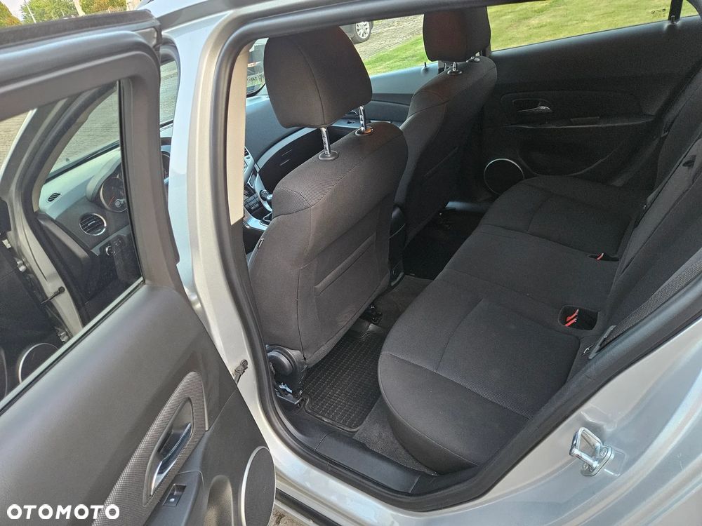 Chevrolet Cruze 2.0 D LTZ+ - 9