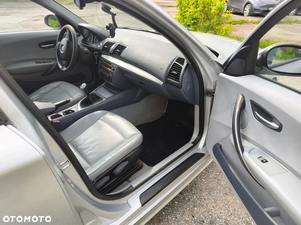 BMW Seria 1 118i - 5