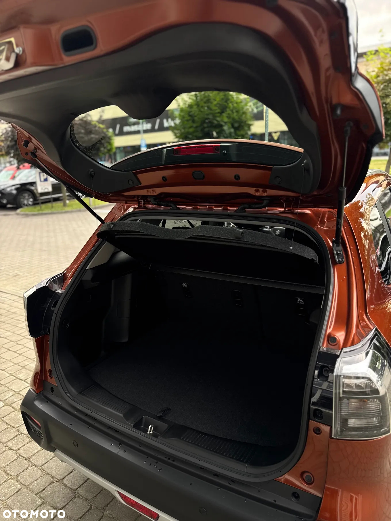 Suzuki SX4 S-Cross 1.5 DualJet Hybrid Elegance Sun SP 4WD AGS - 16
