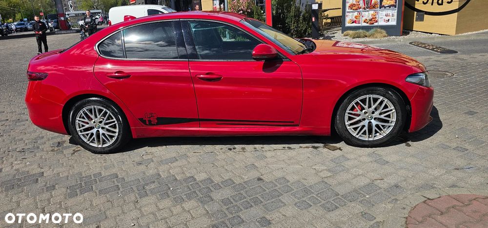 Alfa Romeo Giulia - 6