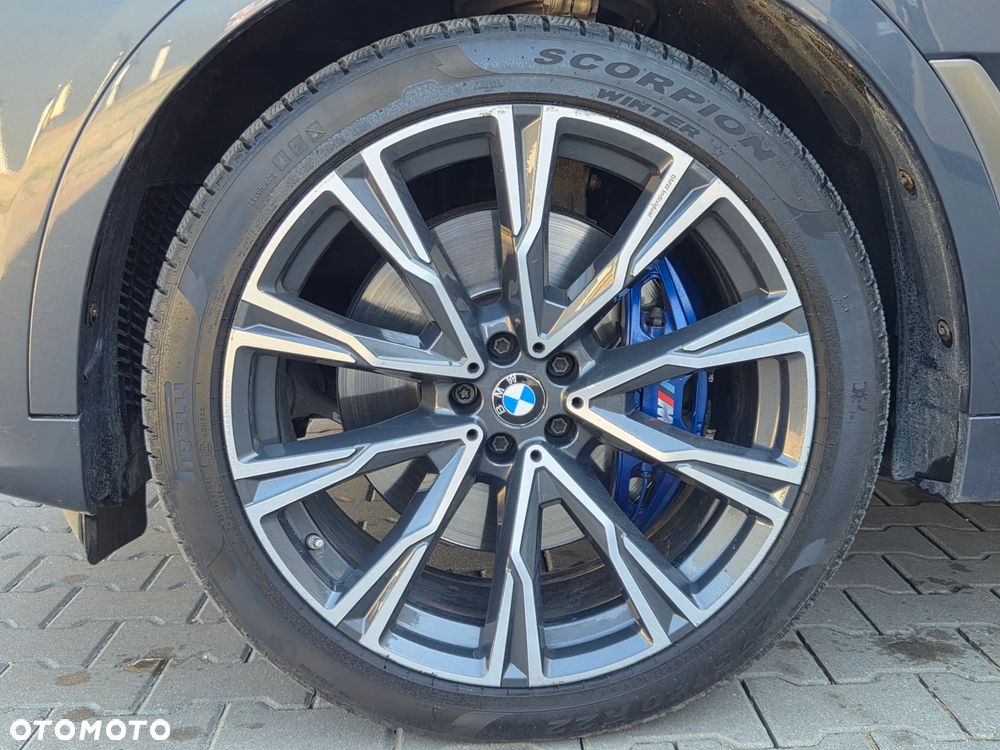 BMW X7 M50d sport - 30