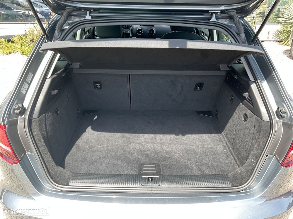 Audi A3 Sportback 30 TDI - 12