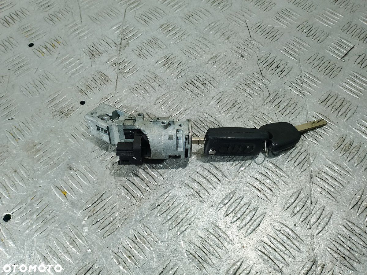 STACYJKA CITROEN C4 N0502072 2.0 16V - 1