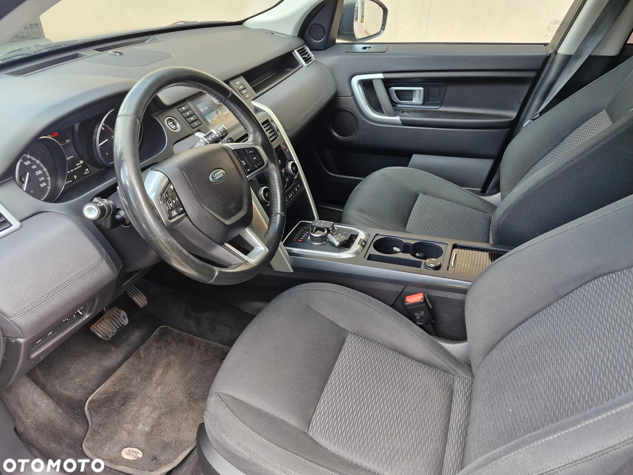 Land Rover Discovery Sport 2.0 TD4 HSE Luxury - 9